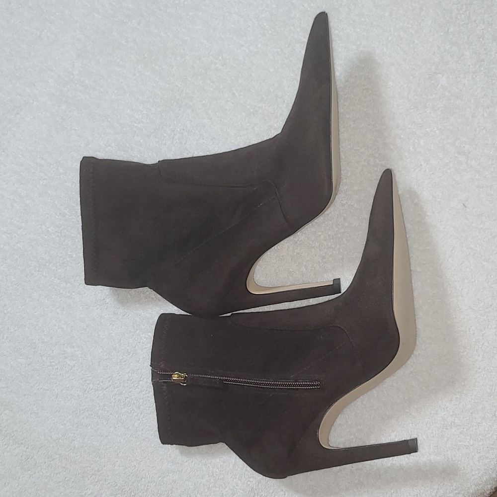 Good American Dark Brown Heeled Boots